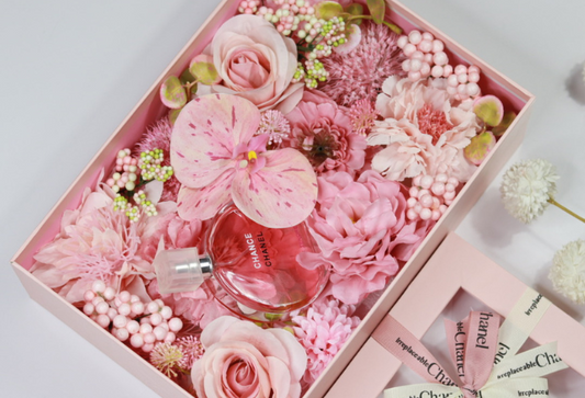 WinnyFlower - Enchanting Silk Flower Gift Boxes: Blooms of Elegance